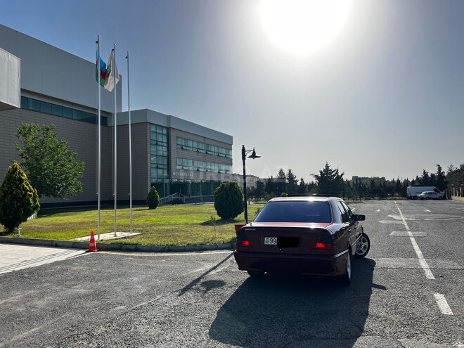 Mercedes C 220 1995, 264,376 km - 2.2 l - Şirvan