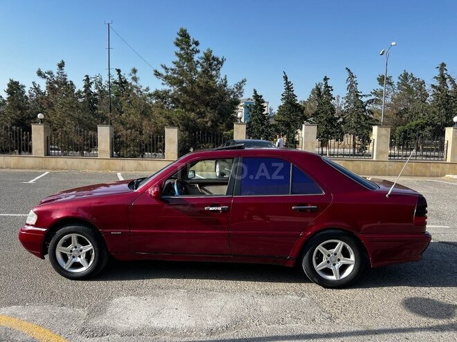 Mercedes C 220 1995, 264,376 km - 2.2 l - Şirvan