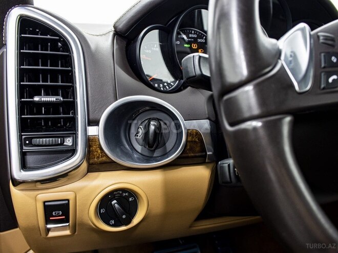 Porsche Cayenne Turbo 2012, 12,000 km - 4.8 l - Bakı
