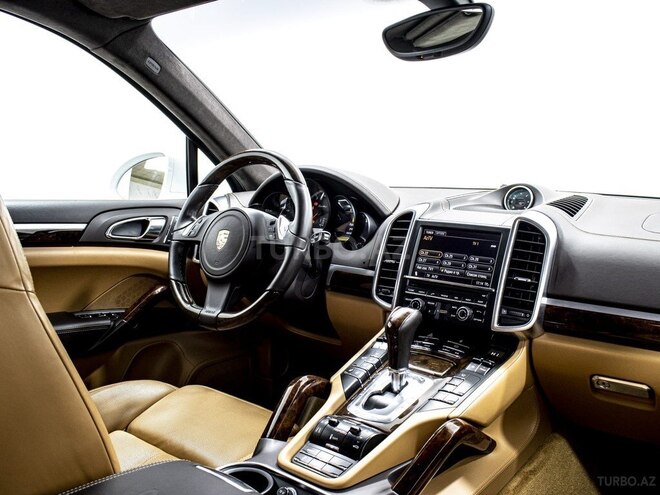 Porsche Cayenne Turbo 2012, 12,000 km - 4.8 l - Bakı