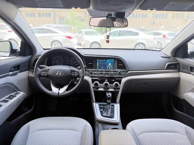 Hyundai Elantra 2019, 58,400 km - 2.0 l - Bakı