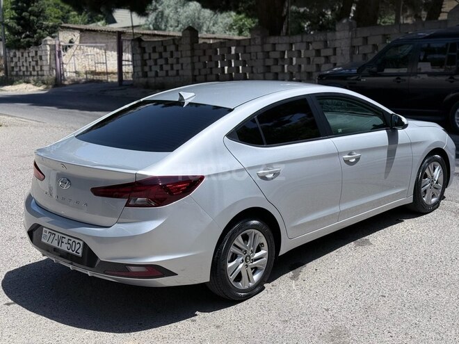 Hyundai Elantra 2019, 58,400 km - 2.0 l - Bakı