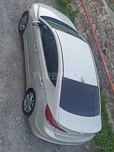 Hyundai Elantra 2017, 109,000 km - 2.0 л - Şəki