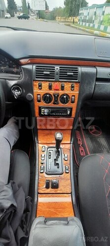 Mercedes E 220 d 1997, 452,890 km - 2.2 l - Lənkəran