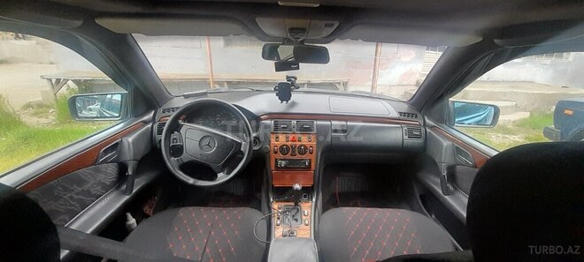 Mercedes E 220 d 1997, 452,890 km - 2.2 l - Lənkəran
