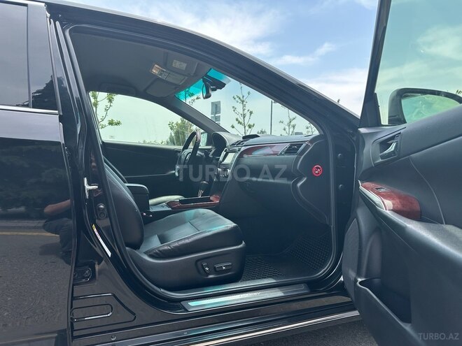 Toyota Camry-10