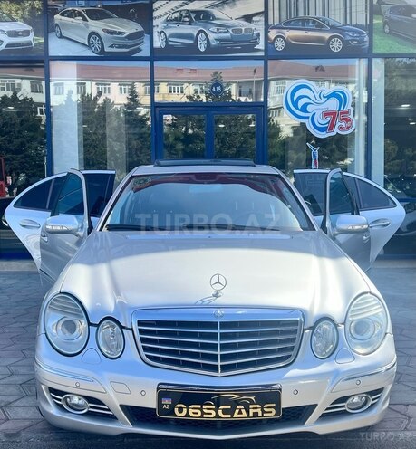 Mercedes E 240-2