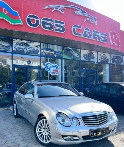Mercedes E 240-4