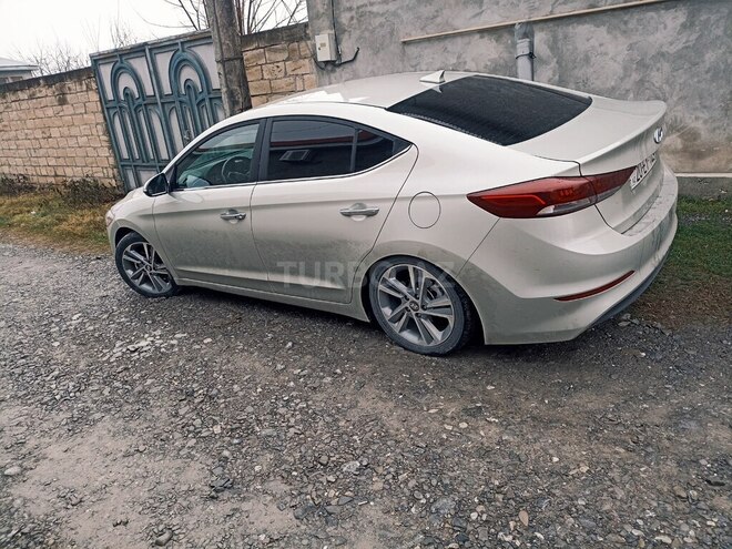 Hyundai Elantra 2017, 109,000 km - 2.0 л - Şəki