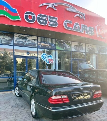 Mercedes E 280 2000, 193,000 km - 2.8 l - Sumqayıt