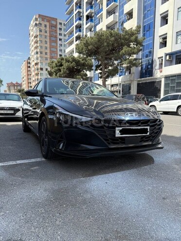 Hyundai Elantra-3