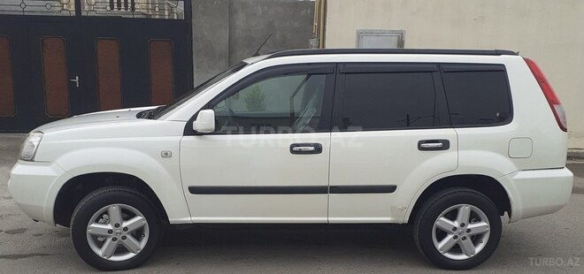 Nissan X-Trail 2012, 201,000 km - 2.5 л - Saatlı