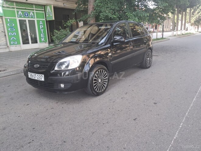 Kia Rio 2007, 253,000 km - 1.5 l - Qazax