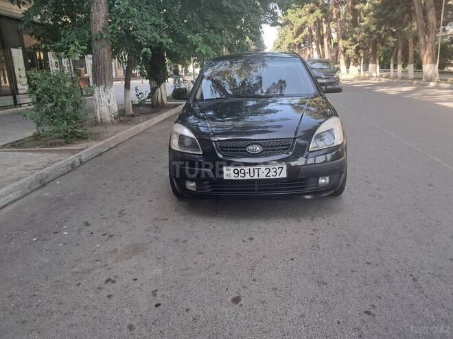 Kia Rio 2007, 253,000 km - 1.5 l - Qazax