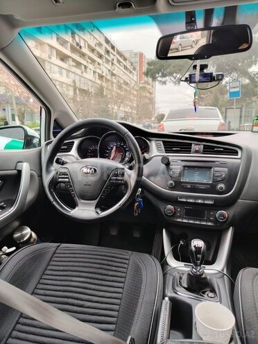 Kia  2016, 272,000 km - 1.6 l - Bakı