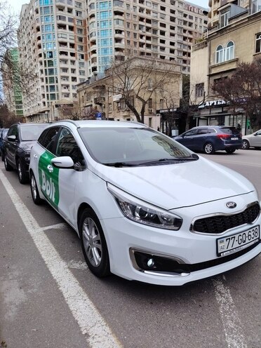 Kia  2016, 272,000 km - 1.6 l - Bakı