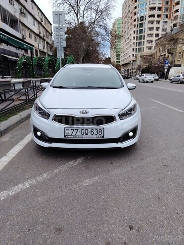 Kia  2016, 272,000 km - 1.6 l - Bakı