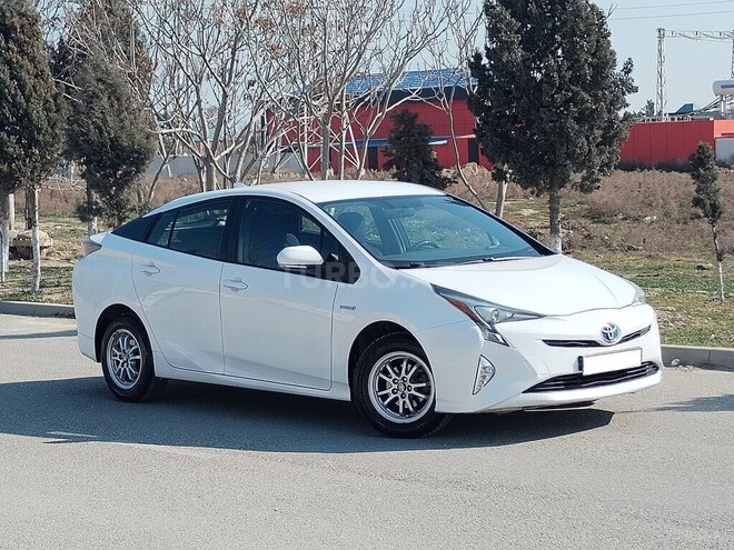 Toyota Prius 2018, 119,000 km - 1.8 l - Sumqayıt