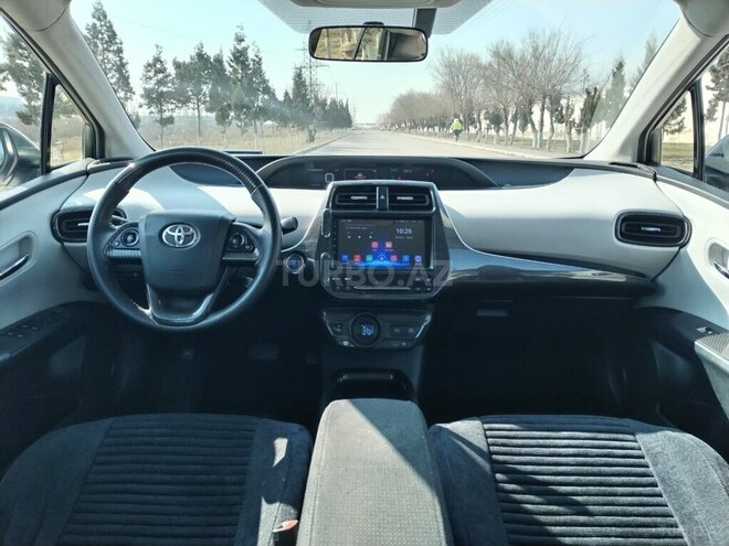 Toyota Prius 2018, 119,000 km - 1.8 l - Sumqayıt