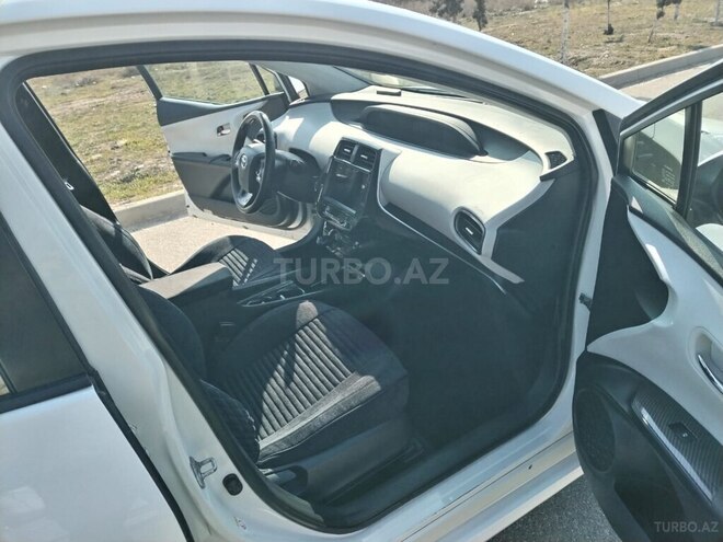 Toyota Prius 2018, 119,000 km - 1.8 l - Sumqayıt
