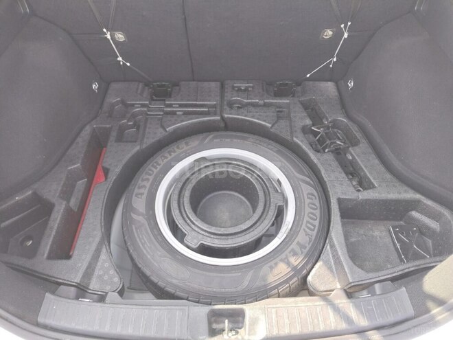 Toyota Prius 2018, 119,000 km - 1.8 l - Sumqayıt