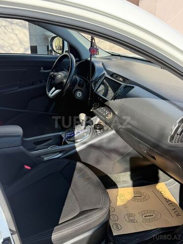 Kia Sportage 2011, 235,000 km - 2.0 l - Bakı