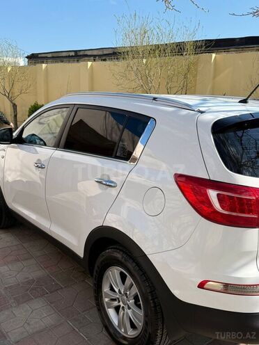 Kia Sportage 2011, 235,000 km - 2.0 l - Bakı