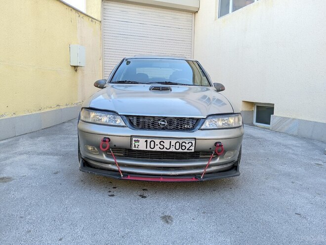 Opel Vectra 1996, 237,000 km - 1.6 l - Sumqayıt