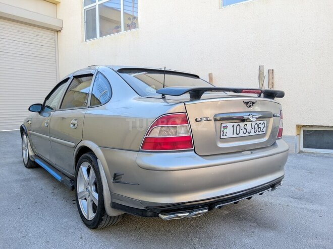 Opel Vectra 1996, 237,000 km - 1.6 l - Sumqayıt