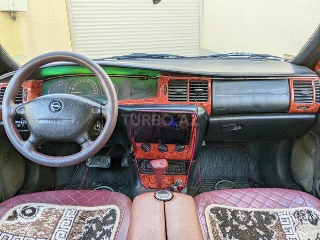 Opel Vectra 1996, 237,000 km - 1.6 l - Sumqayıt