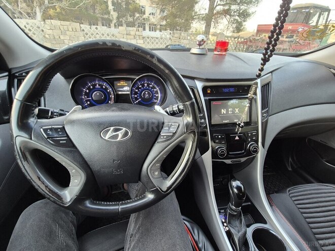 Hyundai Sonata 2014, 119,643 km - 2.0 l - Salyan