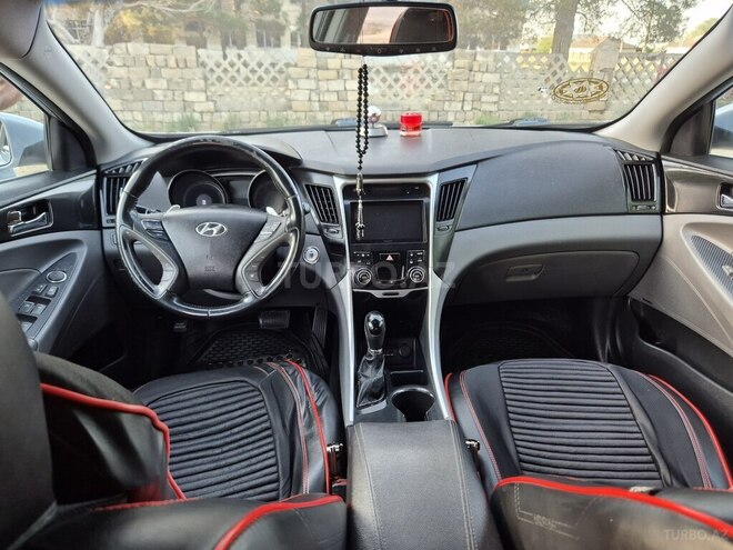 Hyundai Sonata 2014, 119,643 km - 2.0 l - Salyan