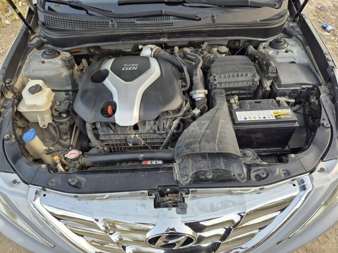 Hyundai Sonata 2014, 119,643 km - 2.0 l - Salyan