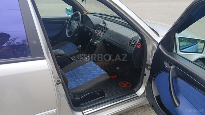 Mercedes C 220 d 1998, 720,868 km - 2.2 л - Tovuz