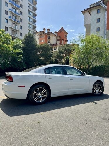 Dodge Charger-8