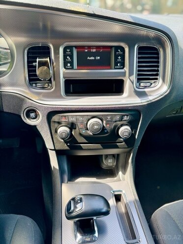 Dodge Charger-11