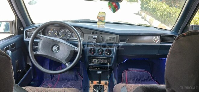 Mercedes 190 1991, 239,000 km - 1.8 l - Bakı