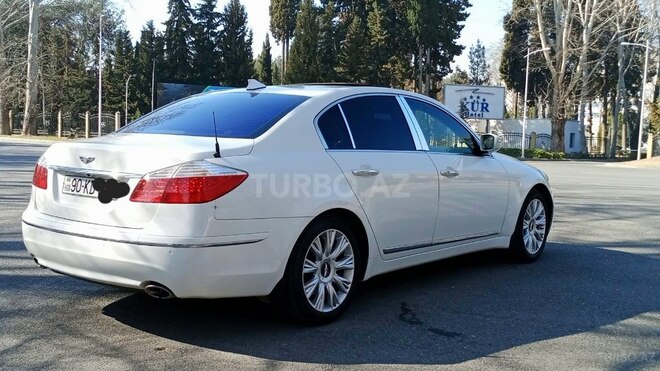 Hyundai Genesis 2010, 250,000 km - 3.8 л - Mingəçevir