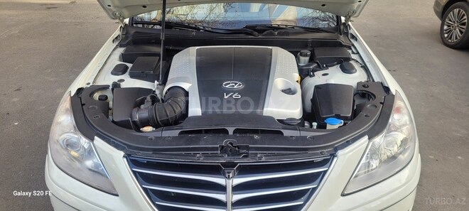 Hyundai Genesis 2010, 250,000 km - 3.8 л - Mingəçevir