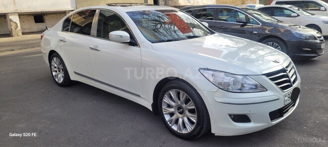 Hyundai Genesis 2010, 250,000 km - 3.8 л - Mingəçevir