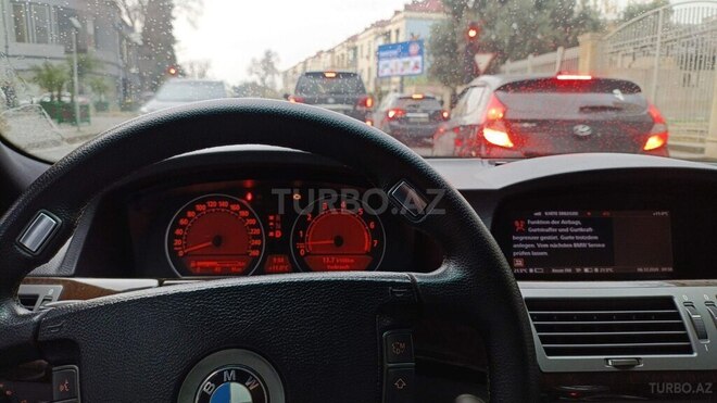 BMW 745 2004, 246,542 km - 4.4 l - Bakı