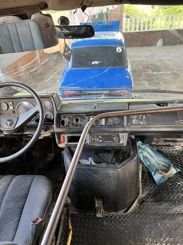 Mercedes 308 D 1995, 252,800 km - 2.3 л - Salyan