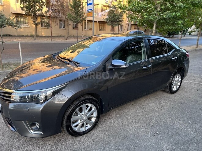 Toyota Corolla 2013, 195,000 km - 1.6 l - Bakı