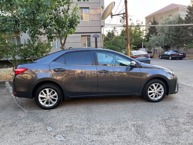 Toyota Corolla 2013, 195,000 km - 1.6 l - Bakı