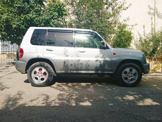 Mitsubishi Pajero io 2000, 352,698 km - 2.0 l - Sumqayıt