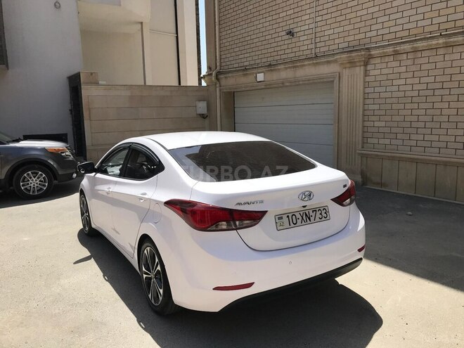 Hyundai Avante 2015, 156,000 km - 1.6 л - Bakı