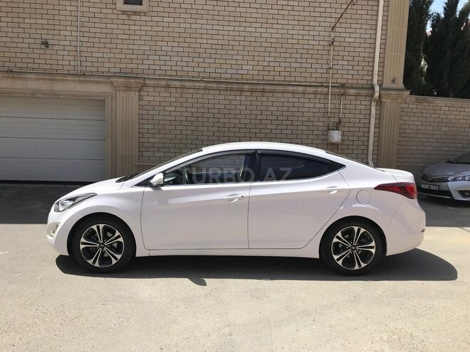 Hyundai Avante 2015, 156,000 km - 1.6 л - Bakı