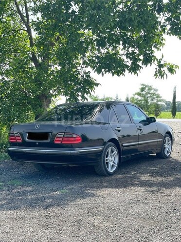 Mercedes E 240 1999, 182 km - 2.4 l - Gəncə