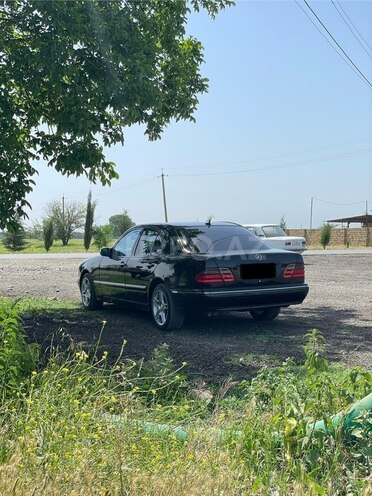 Mercedes E 240 1999, 182 km - 2.4 l - Gəncə