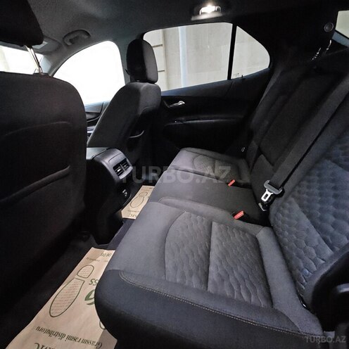 Chevrolet Equinox-21